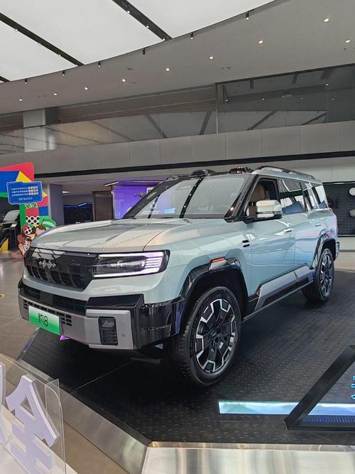 惠州130比亚迪方程豹硬派越野的爆款，英菲尼迪35周年与你共成长